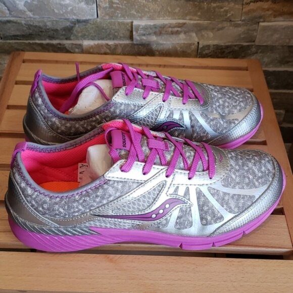 Saucony Girls Volt Running Shoe - Picture 8 of 10